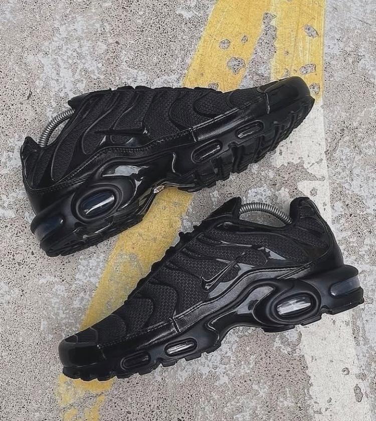 Nike Tn Black