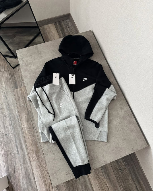 2024 ss Nike Tech Fleece